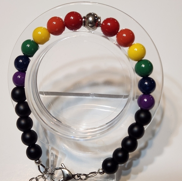 Hand Crafted LGBTQ+ Beaded Bracelet Rainbow Pride Red Orange Yellow Green Blue - Picture 5 of 6